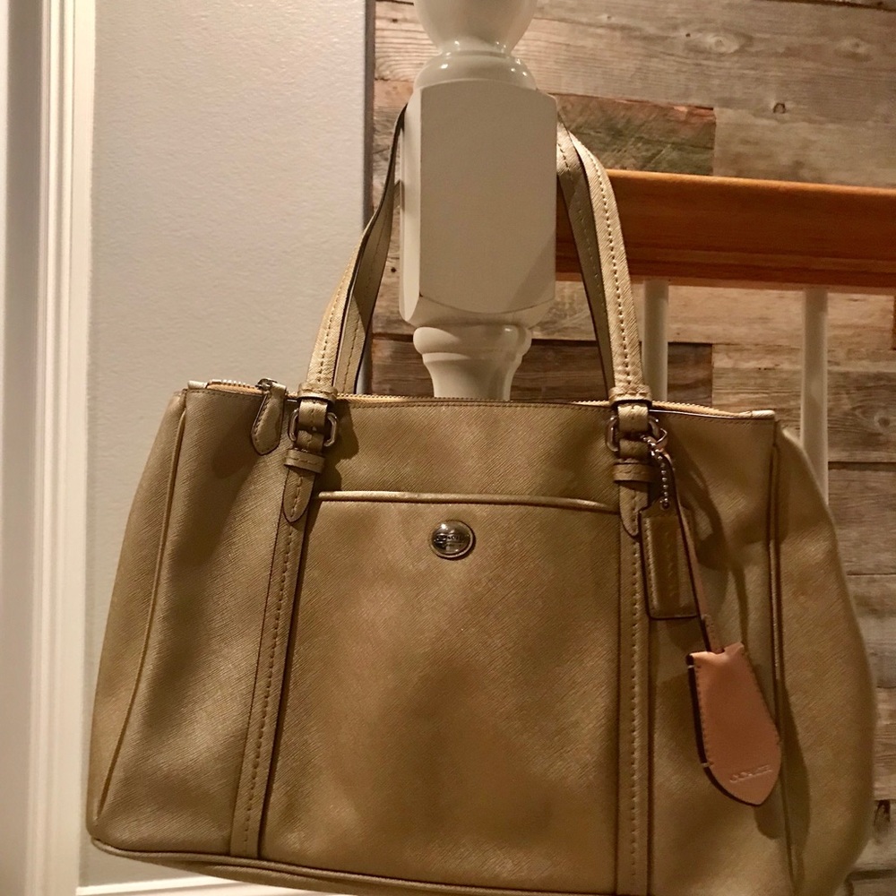 Medium-Large COACH purse